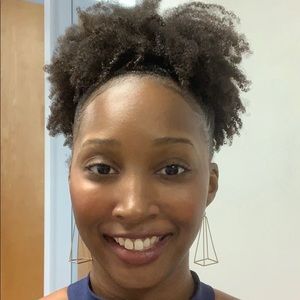 Meet your Posher, Kamaria